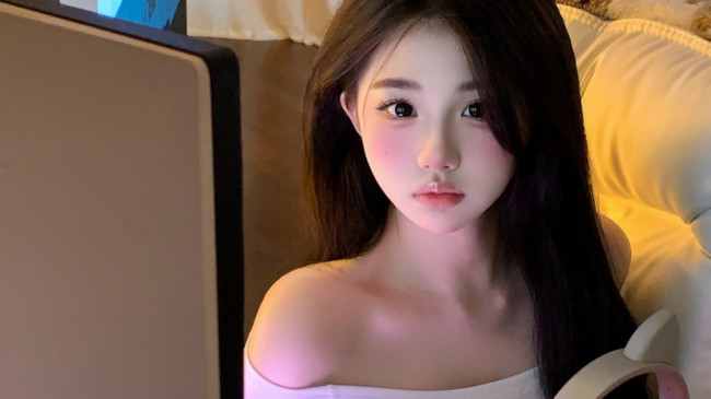 欢迎来到摇摇小手的直播间