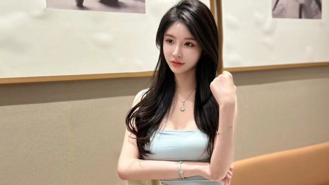 快乐很难嘛..