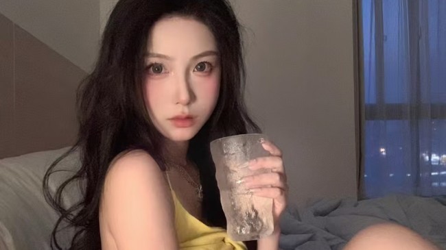 YJ茶茶的直播间