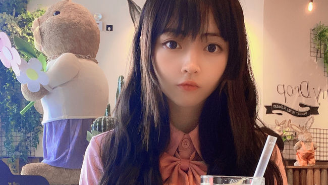 辣么萌小可愛顏值直播_辣么萌小可愛視頻直播 - 虎牙直播