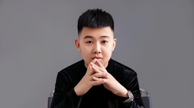 白起来了啊
