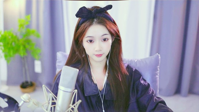 鯉娛-小七星秀直播_鯉娛-小七視頻直播 - 虎牙直播