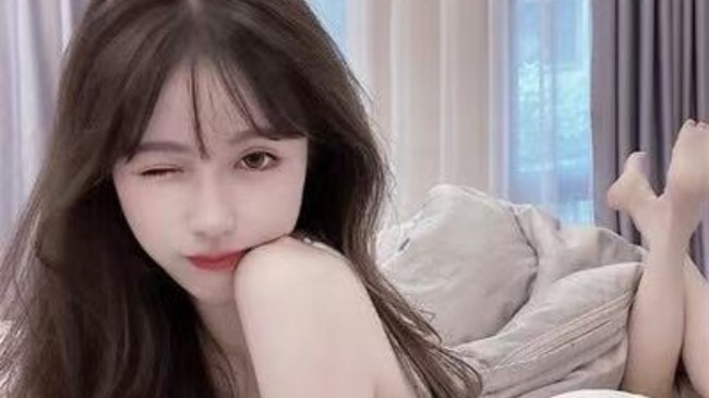 阿里-曲奇星秀直播_阿里-曲奇視頻直播 - 虎牙直播