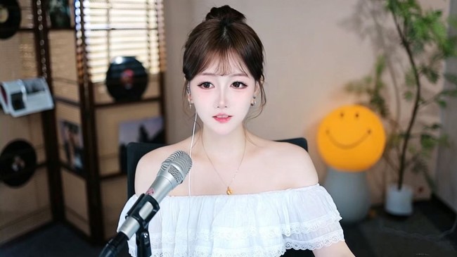 哥哥，假装着迷一下，可以吗?