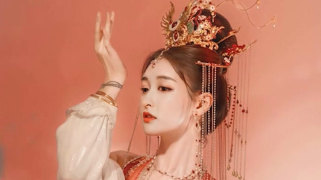 正恒Rm-曉月月、顏值直播_正恒Rm-曉月月、視頻直播 - 虎牙直播